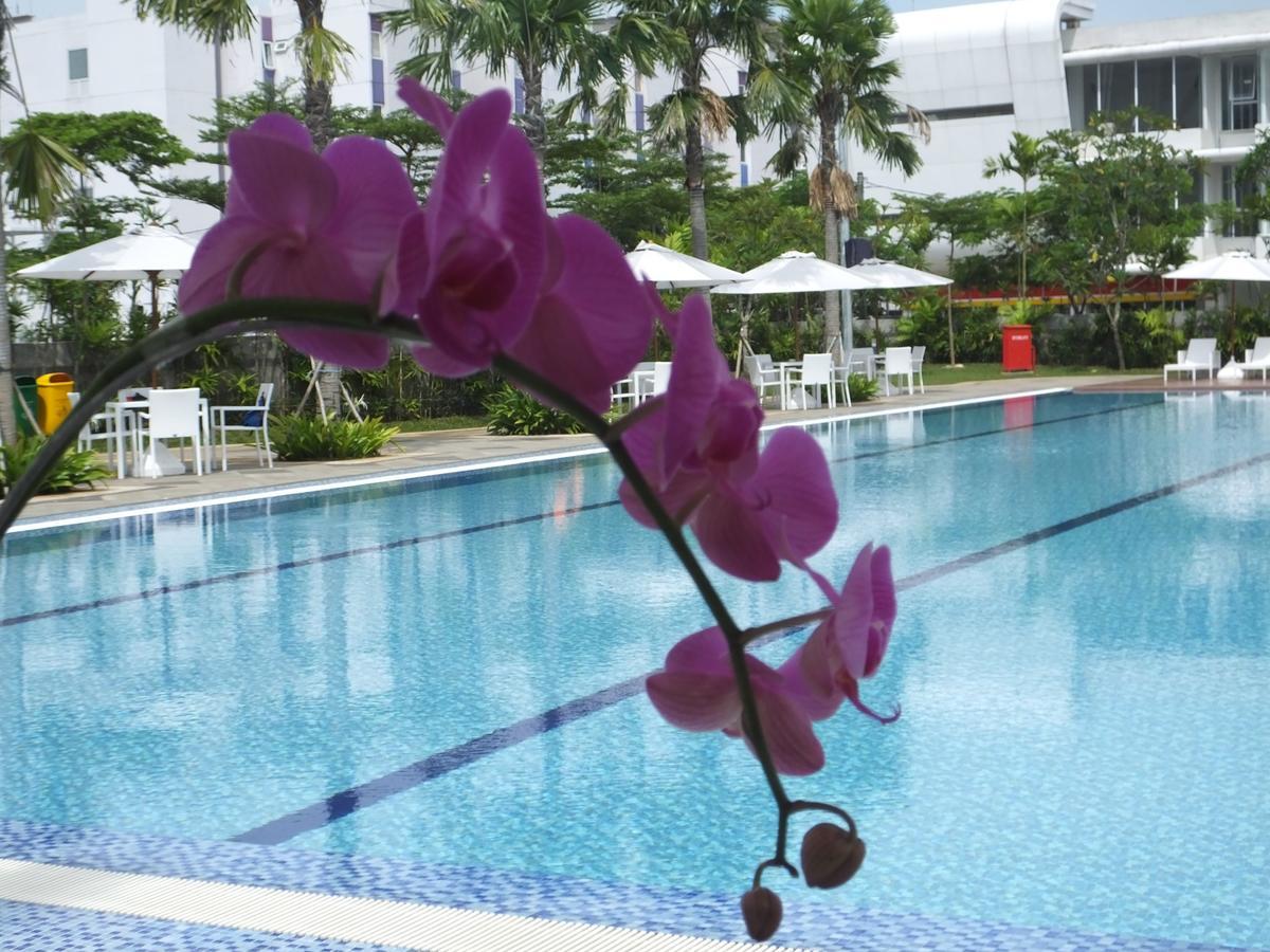 Nunia Inn Bandara Jakarta Tangerang Ngoại thất bức ảnh